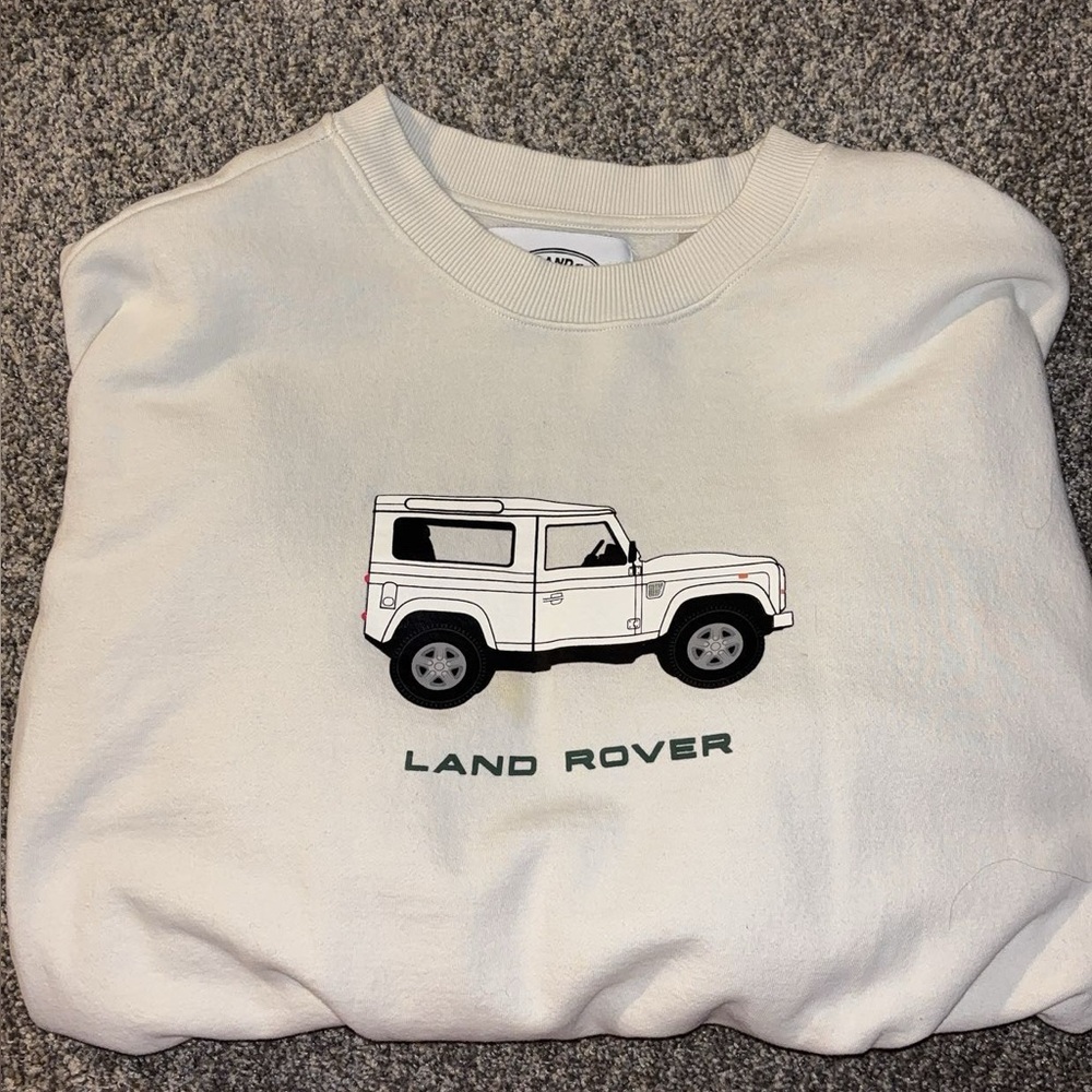PacSun Cream Crewneck Sweater with Land Rover Design - Picture 4 of 4